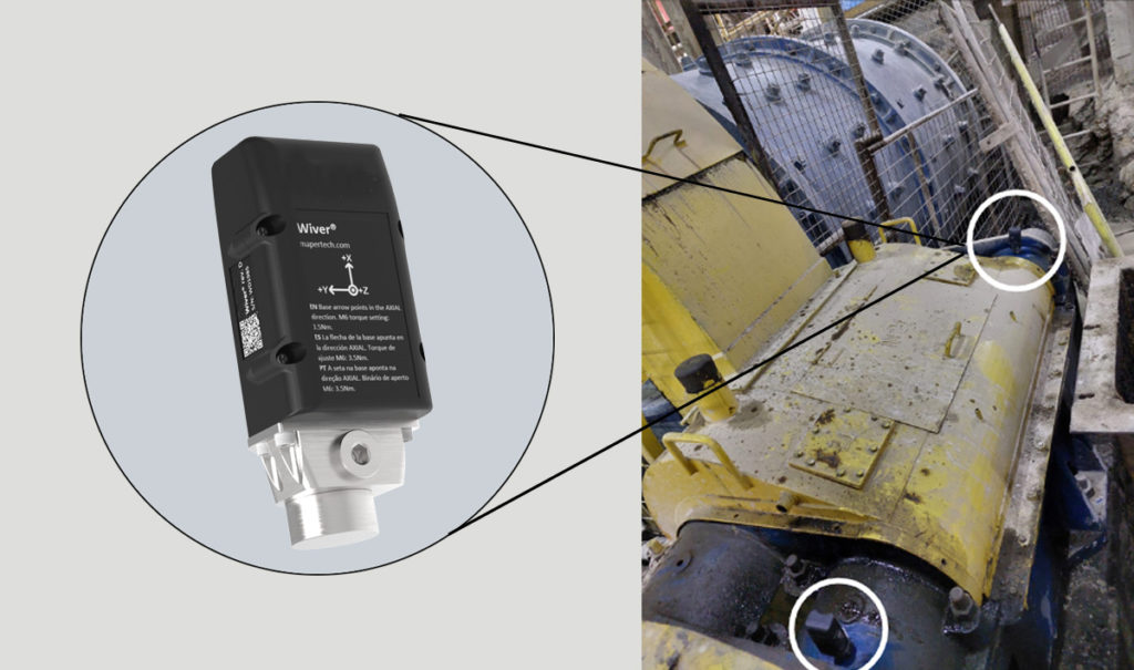 Sensor industrial de vibración instalado en molino de barras